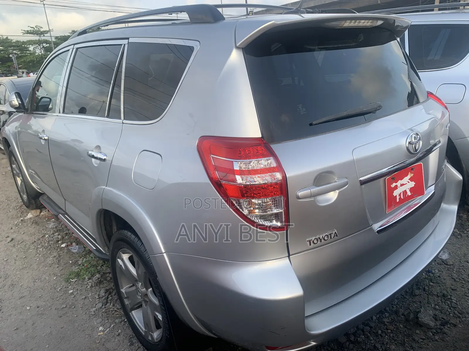 Toyota RAV4 2010 Silver