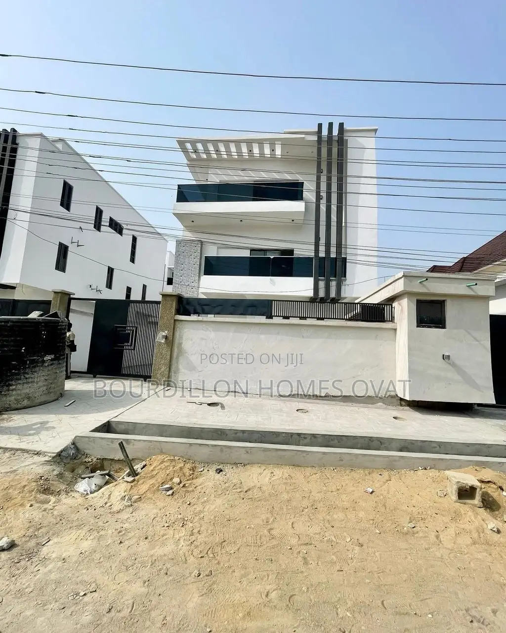 4bdrm Duplex in Ologolo for sale