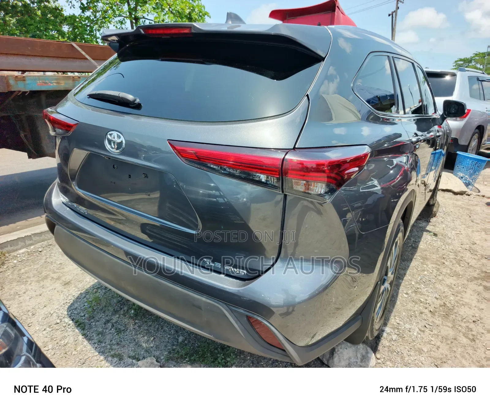 Toyota Highlander 2021 Gray
