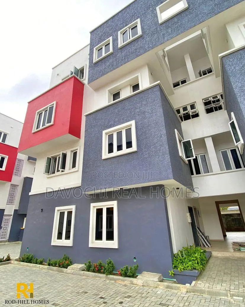 4bdrm Duplex in Ikate for rent