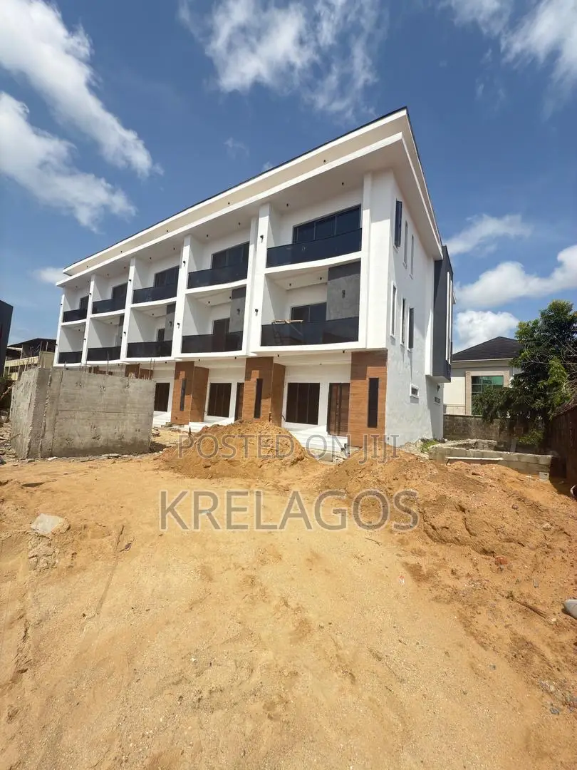 4bdrm Duplex in Lekki Phase 1 for sale