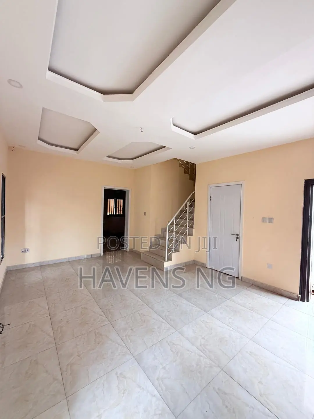 4bdrm Duplex in Agungi for sale