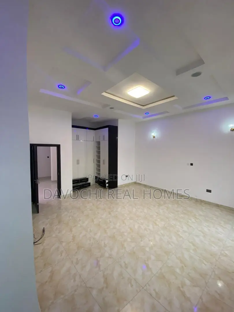 4bdrm Duplex in Osapa London for rent