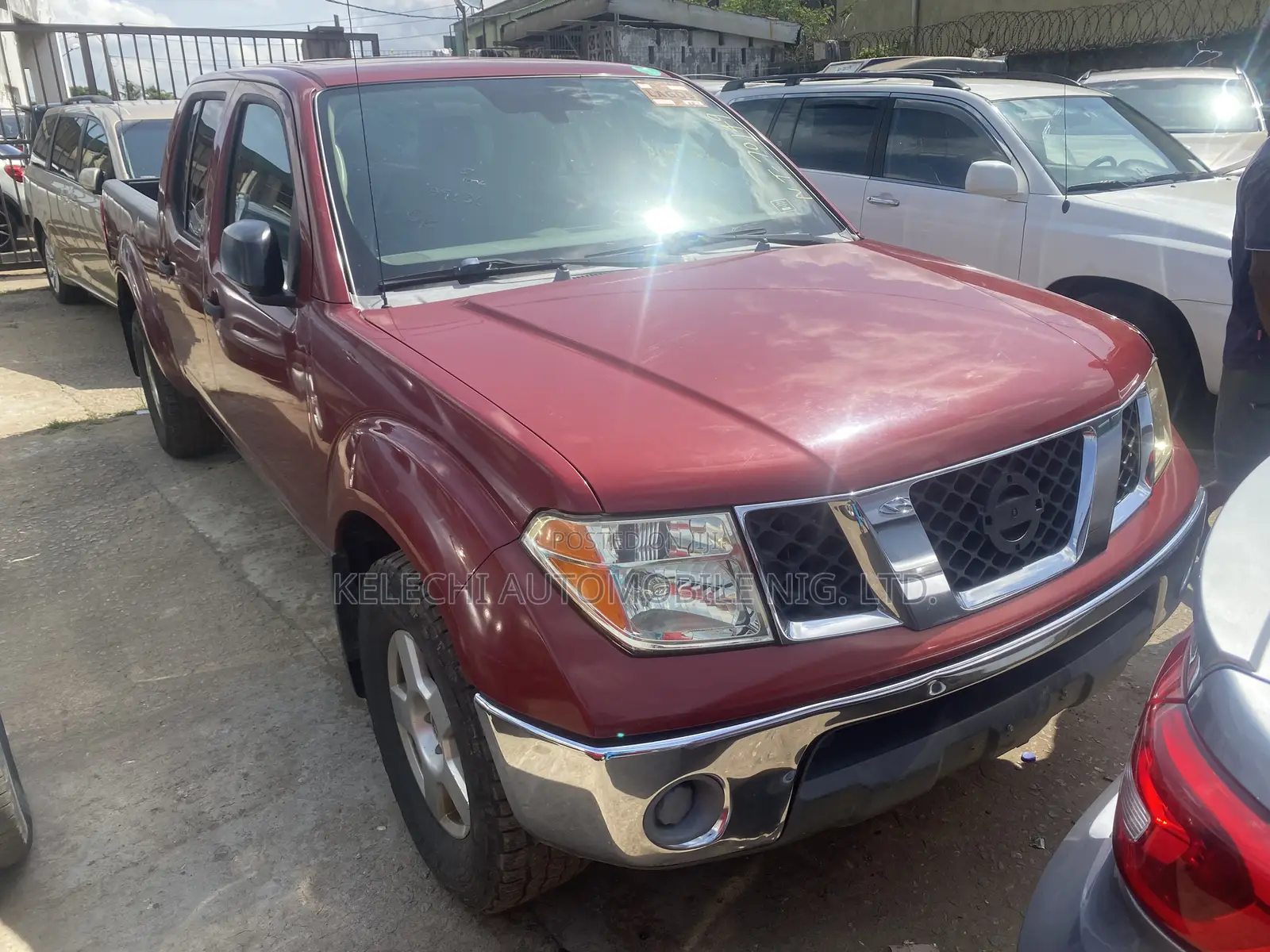 Nissan Frontier Crew Cab SE 4x4 Long 2009 Red