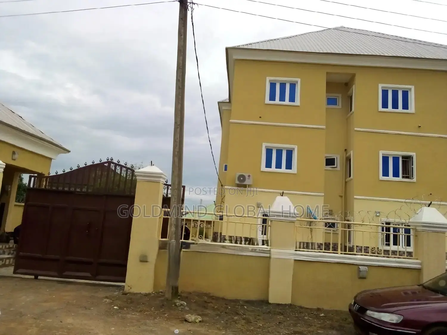 3bdrm Block of Flats in Amac, FHA for sale