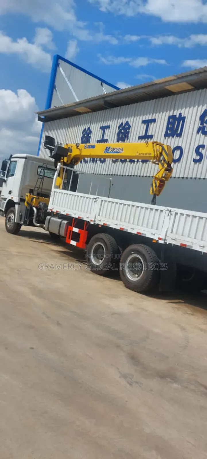 Brand New 25 Tons Self Load Crane Hiab