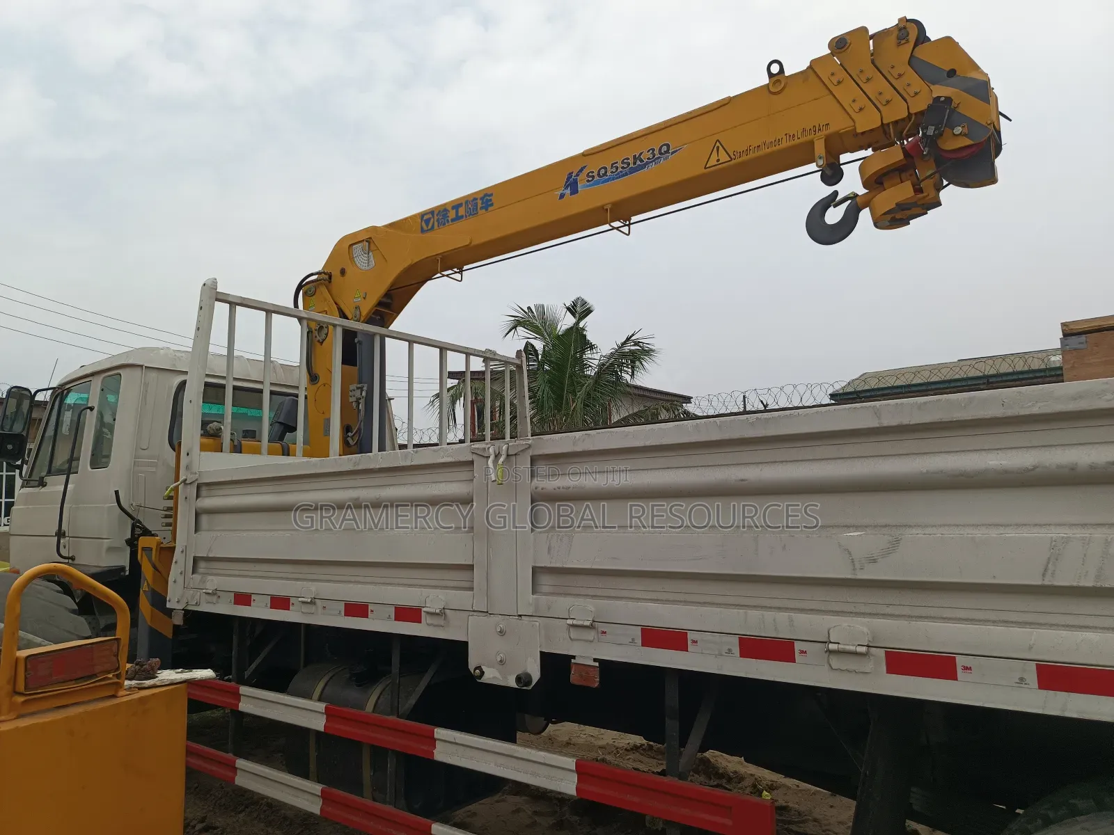 Brand New 25 Tons Self Load Crane Hiab