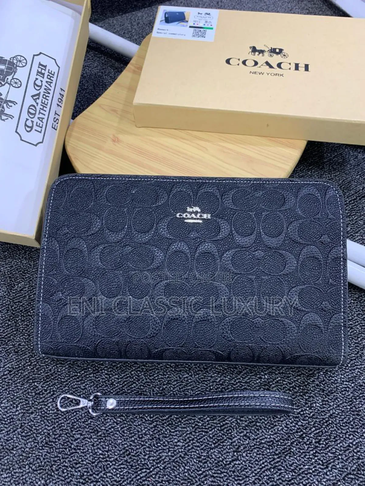 Top Quality Luxury Men's Bags Ferragamo Well Branded Package