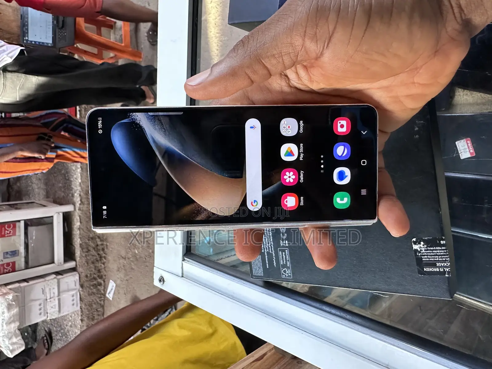 Samsung Galaxy Z Fold4 256 GB Gold