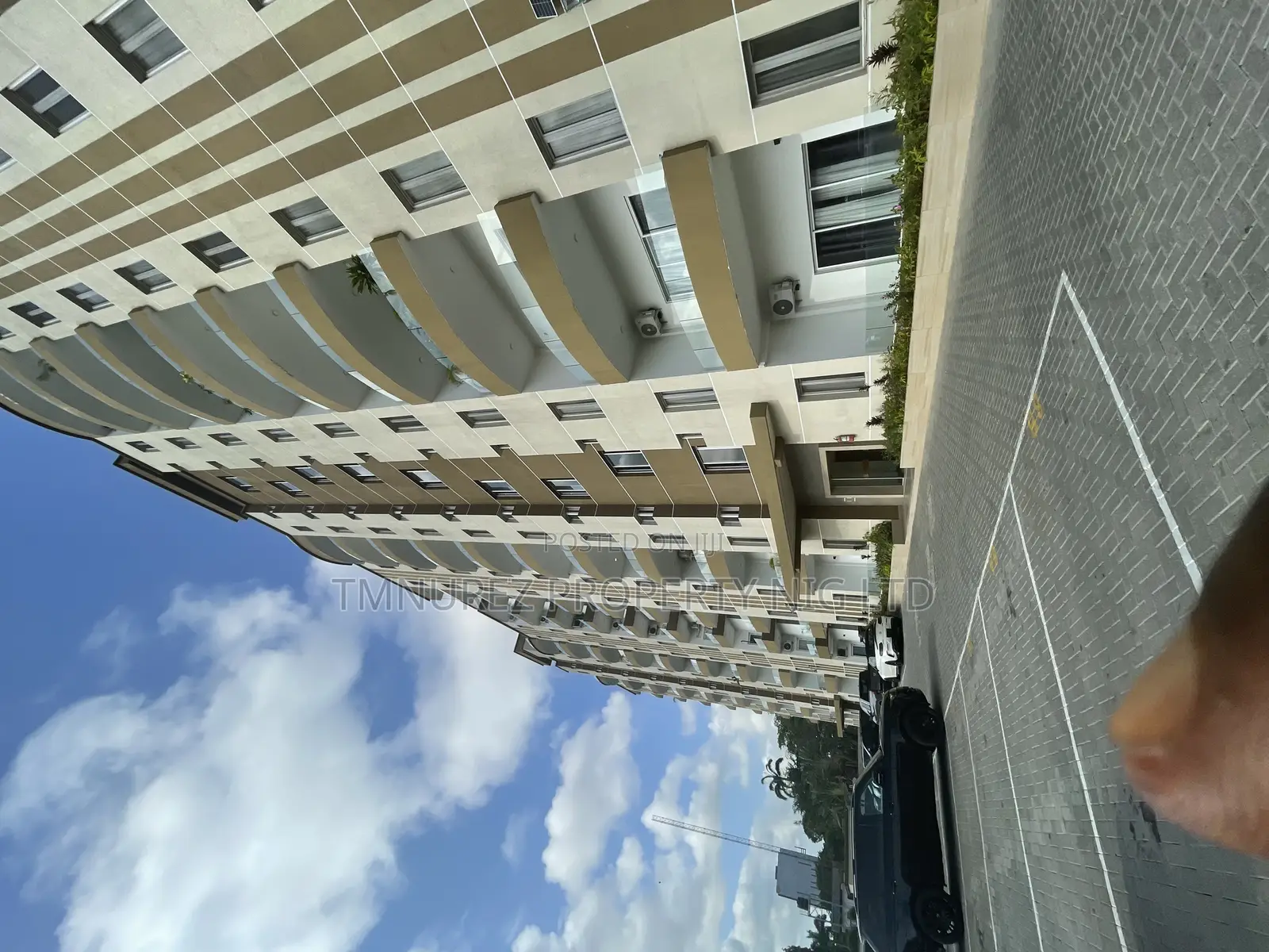 3bdrm Apartment in Victoria Island for rent