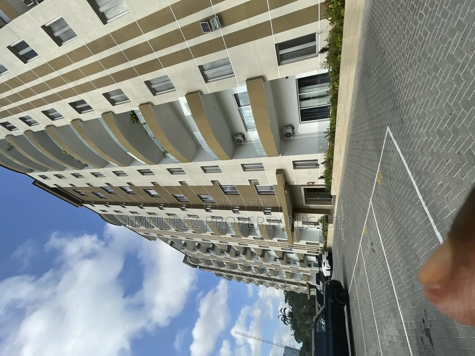 3bdrm Apartment in Victoria Island for rent