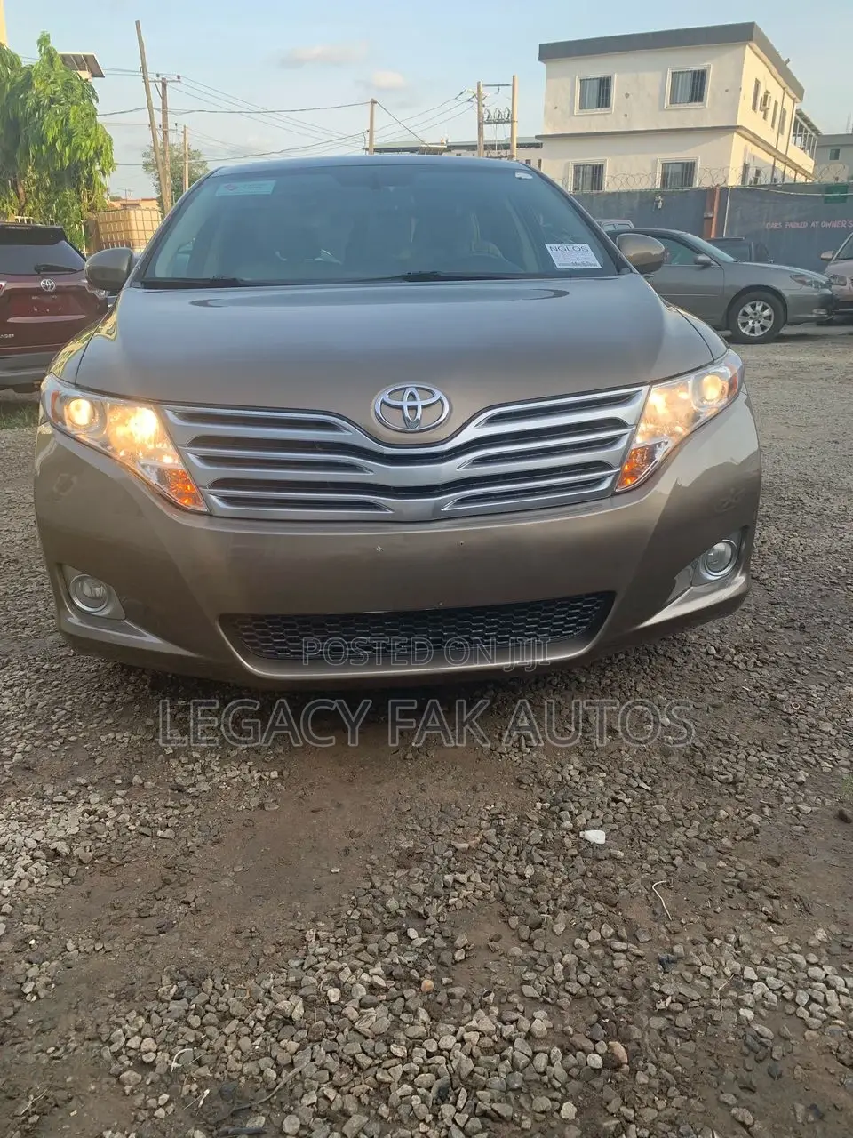 Toyota Venza AWD 2011 Gold