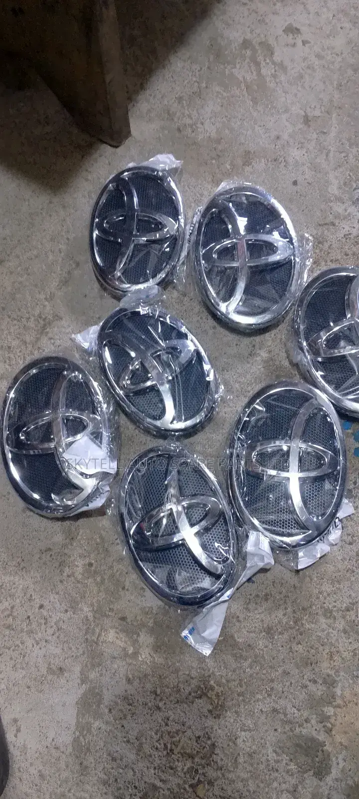 Front Logo For Toyota Camry 2007t To 2011