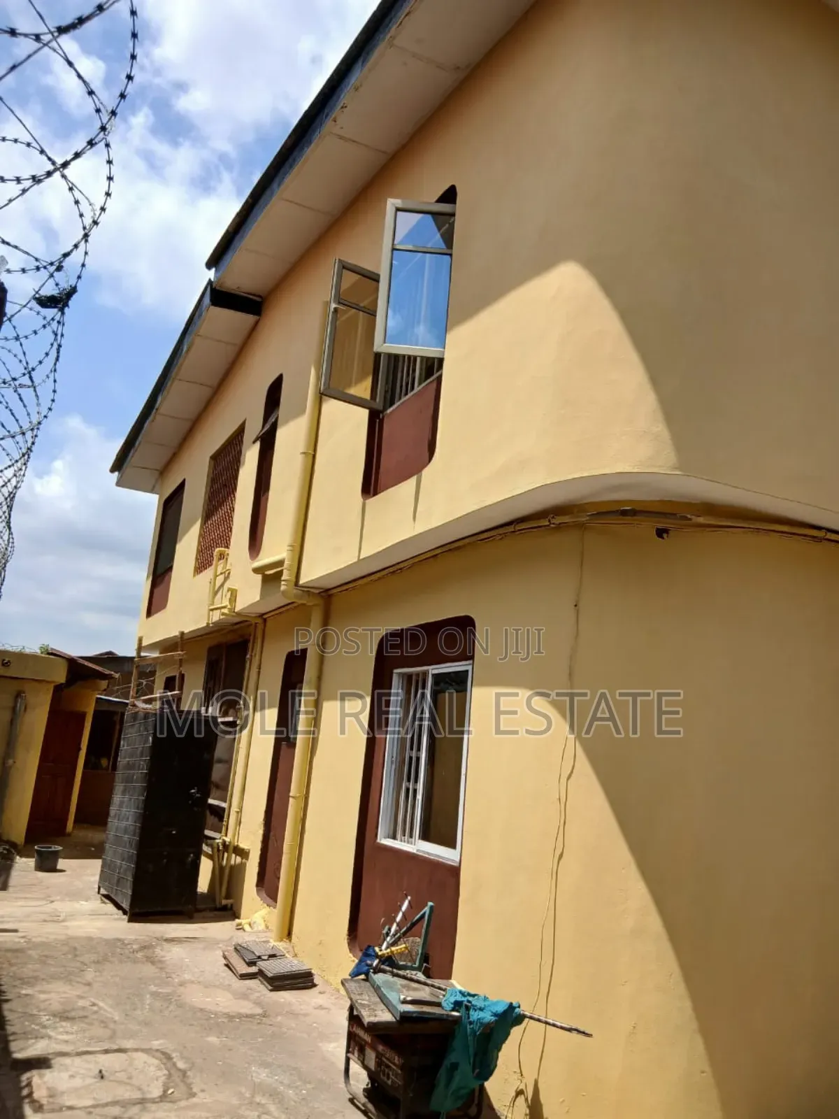 4bdrm Block of Flats in Unity Estate, Egbeda / Egbeda for sale