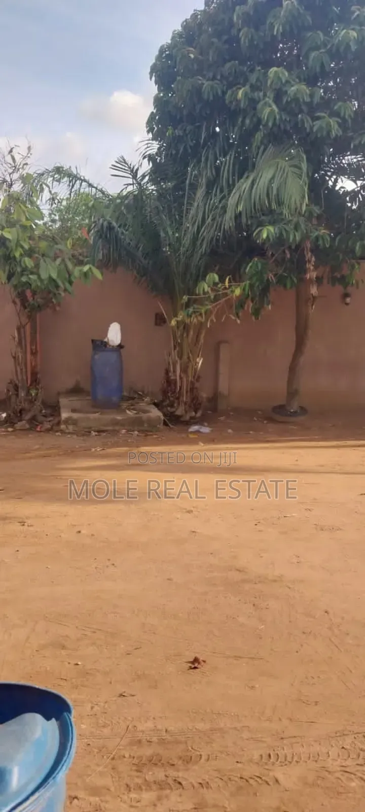 4bdrm Block of Flats in Governor'S Rd, Governors Road for sale