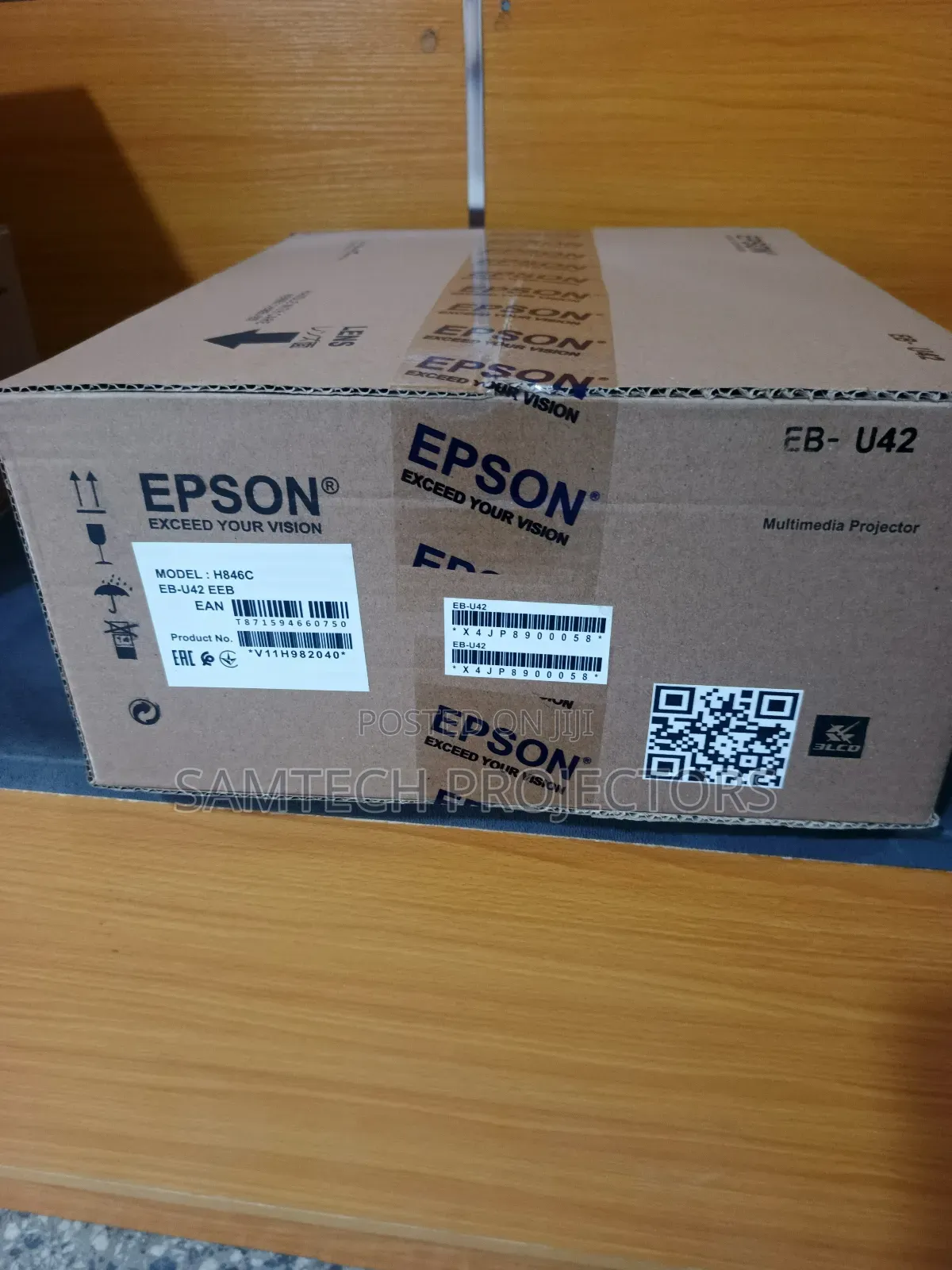 Epson In-built Wireless Projector Full Hd. In Lagos Abuja