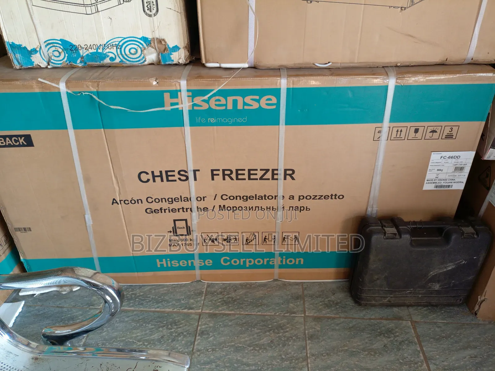 Side by Side Hisence Chest Freezer.
