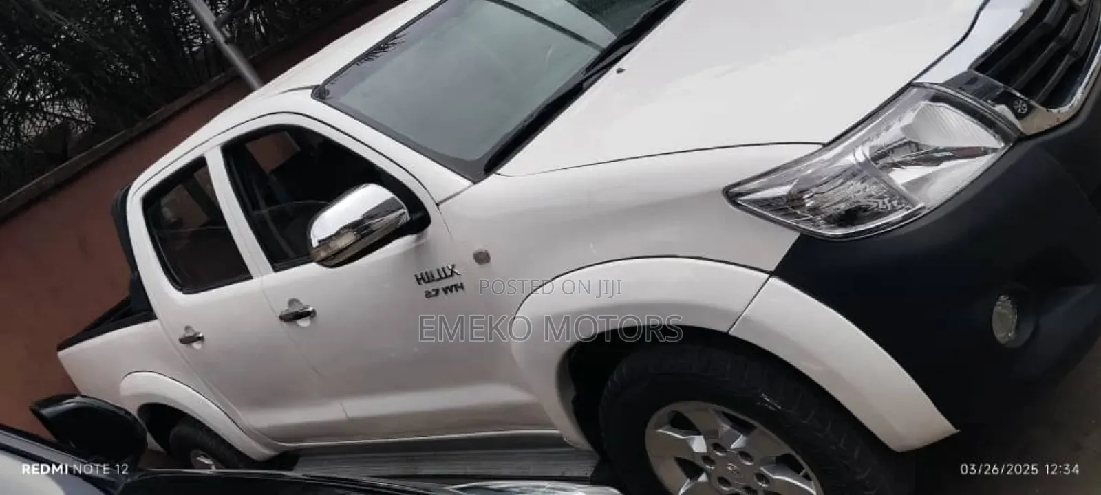 Toyota Hilux SR5 2013 White