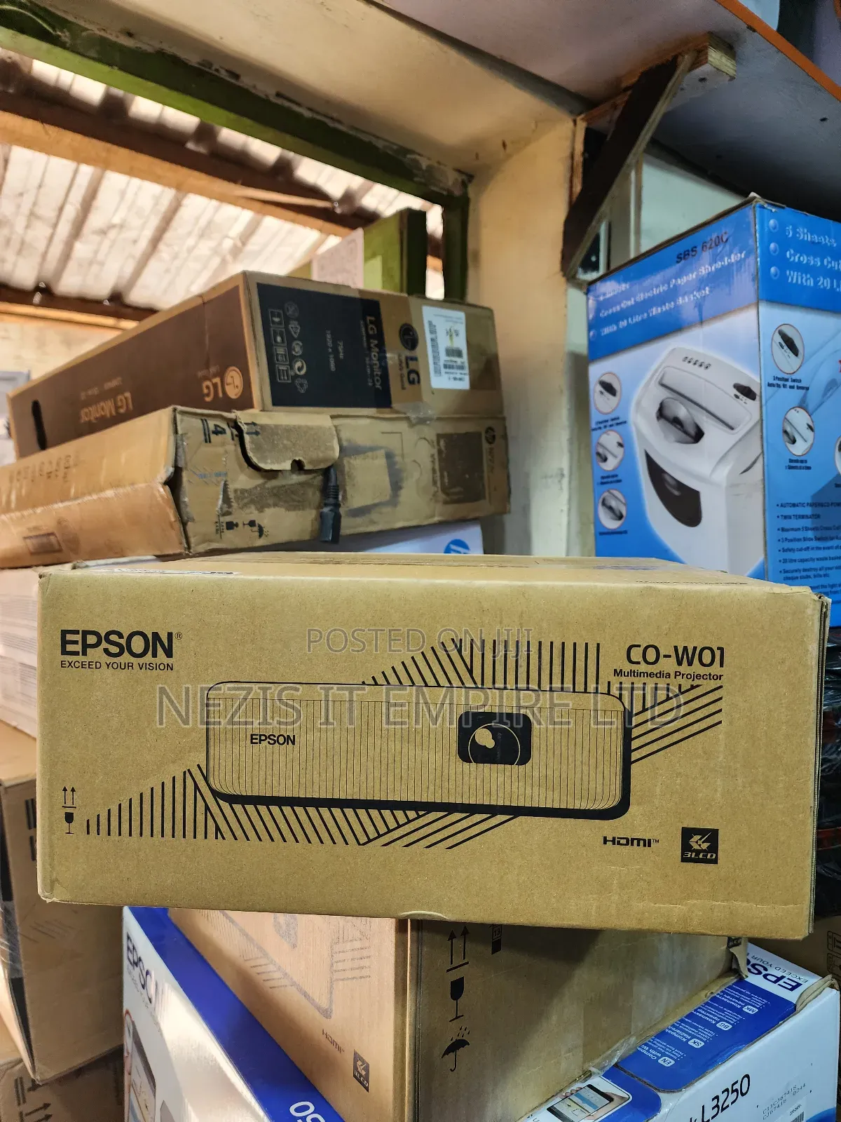 Epson Co-W01 Projector