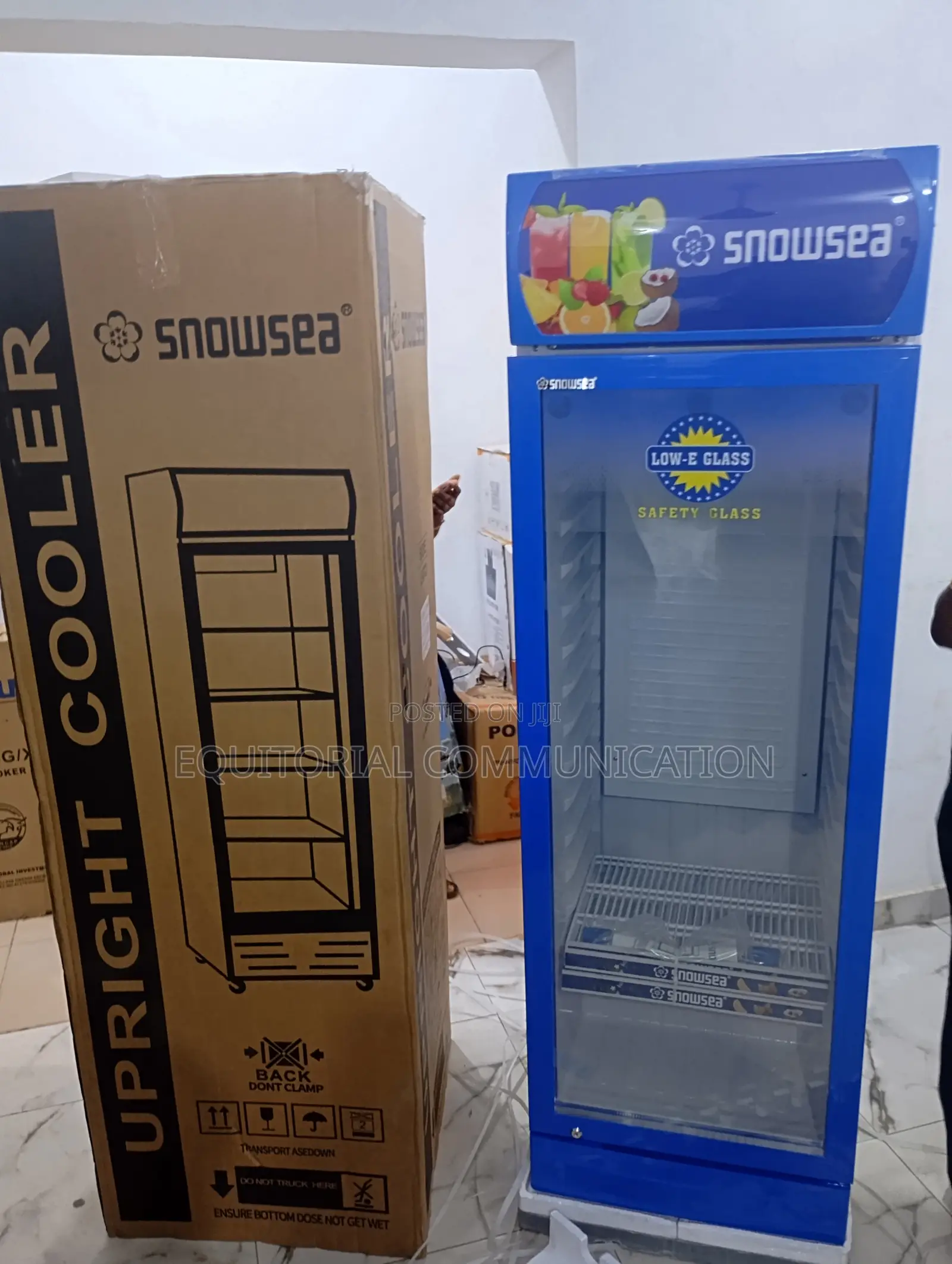 Snowsea Single Door Compact Display Chiller Lc-300w
