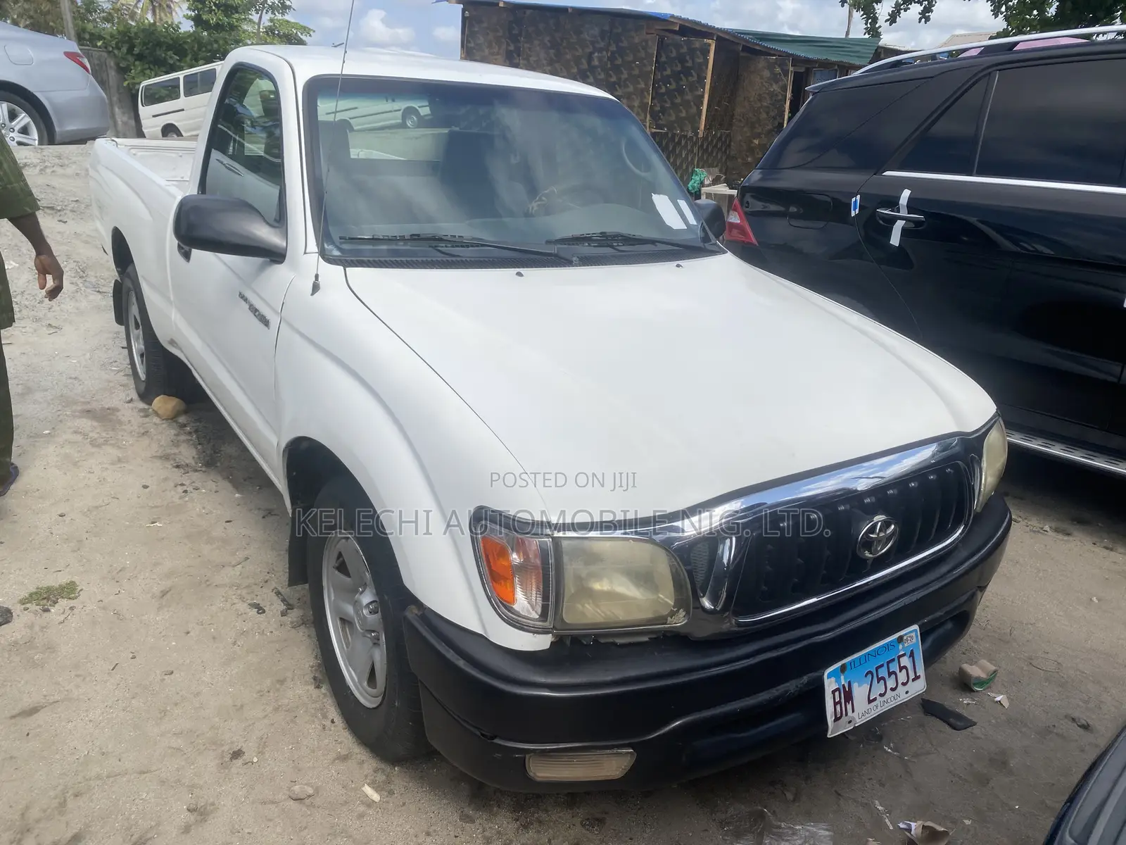 Toyota Tacoma Base 4x4 Regular Cab 103.3 in. WB 2001 White