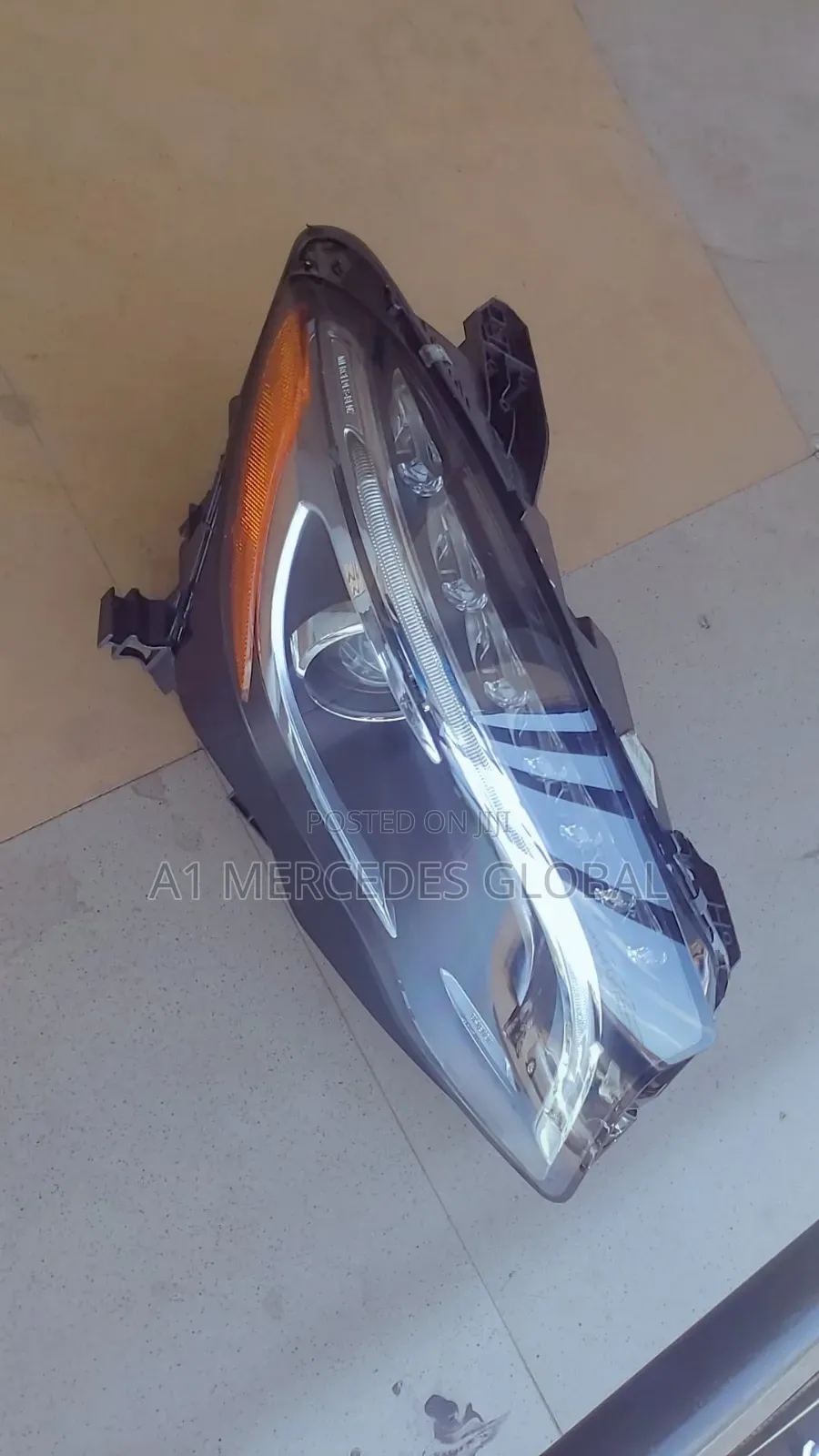 Mercedes-Benz Gla Double Charger Headlight