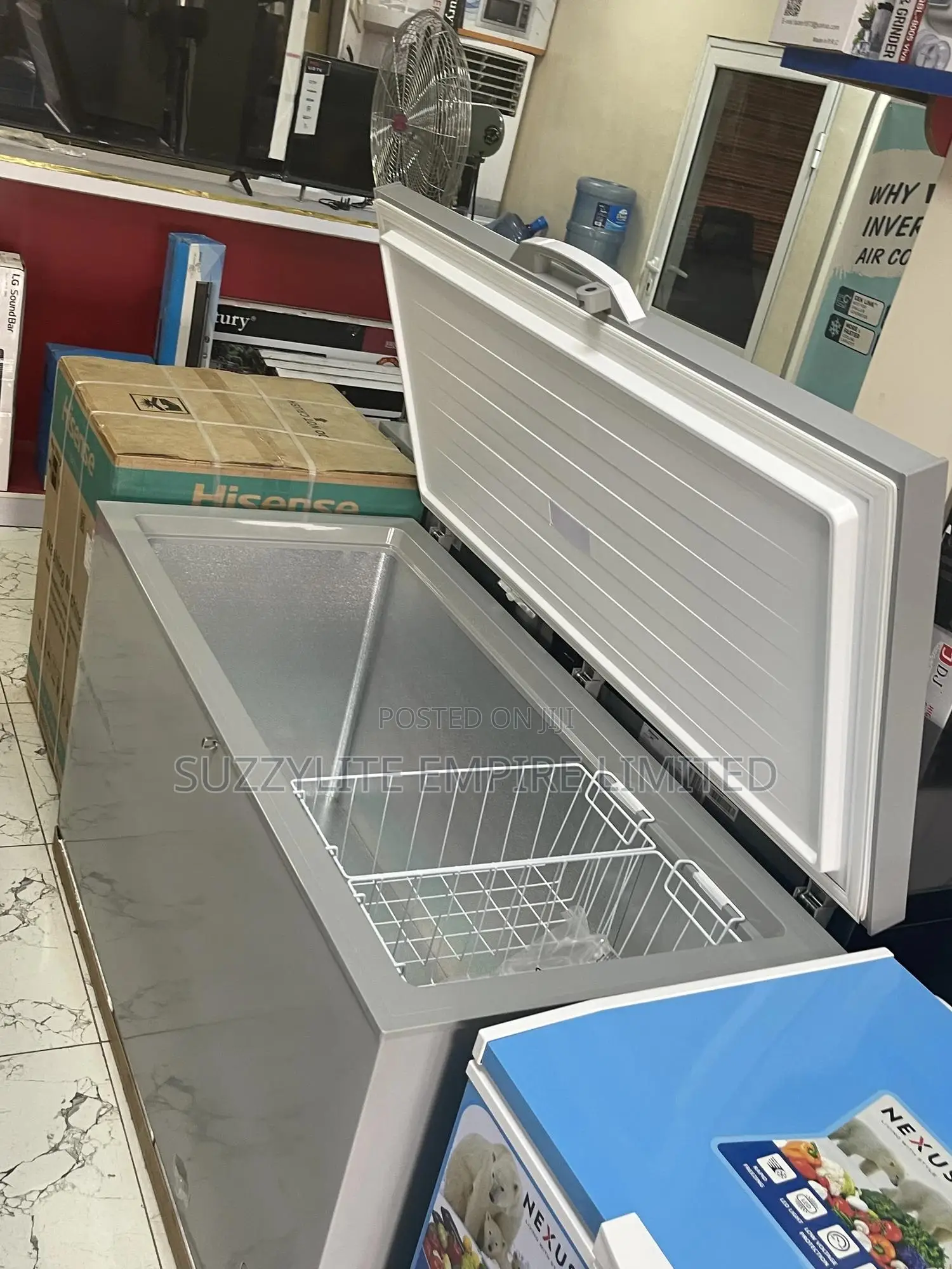 Hisense Freezer 420 Liters