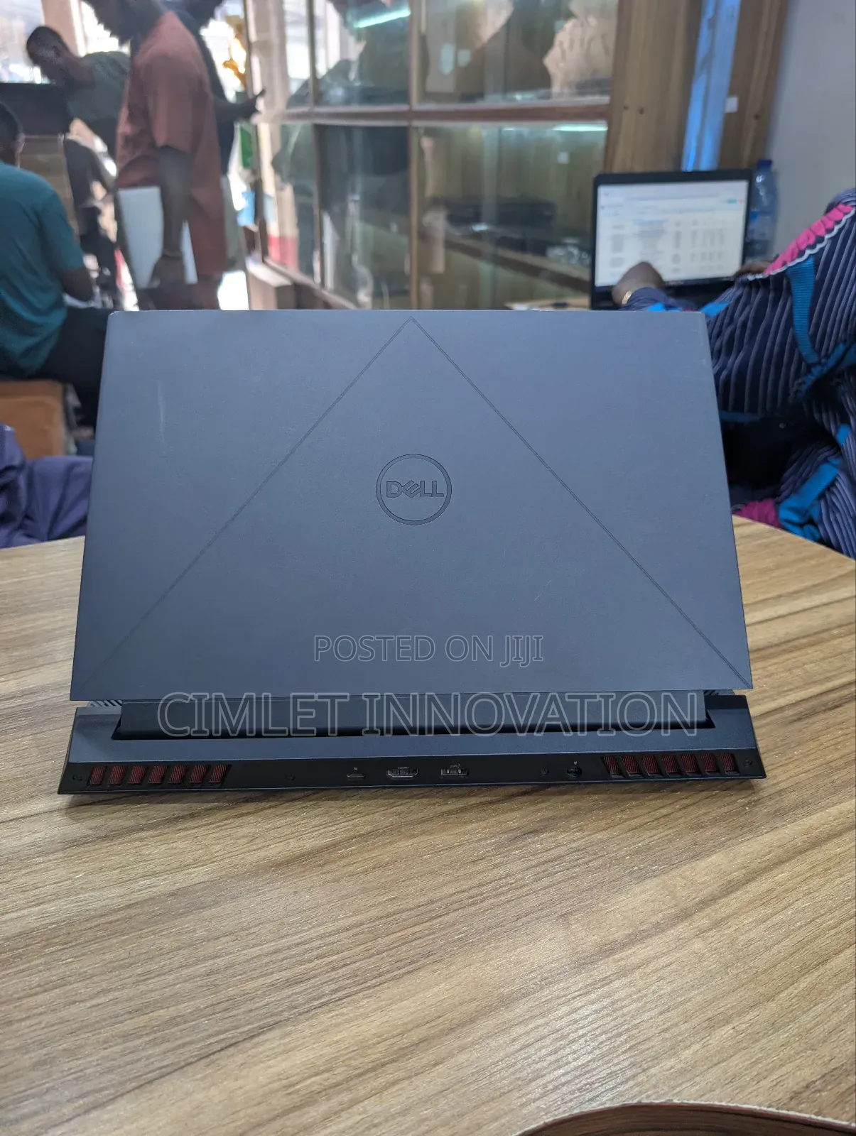 Laptop Dell G15 5535 16GB AMD Ryzen 5 SSD 1T
