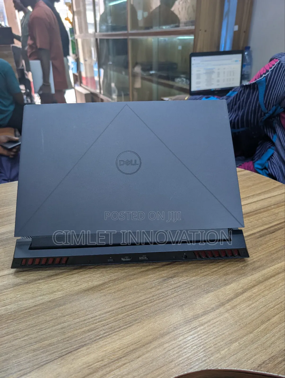 Laptop Dell G15 5535 16GB AMD Ryzen 5 SSD 1T