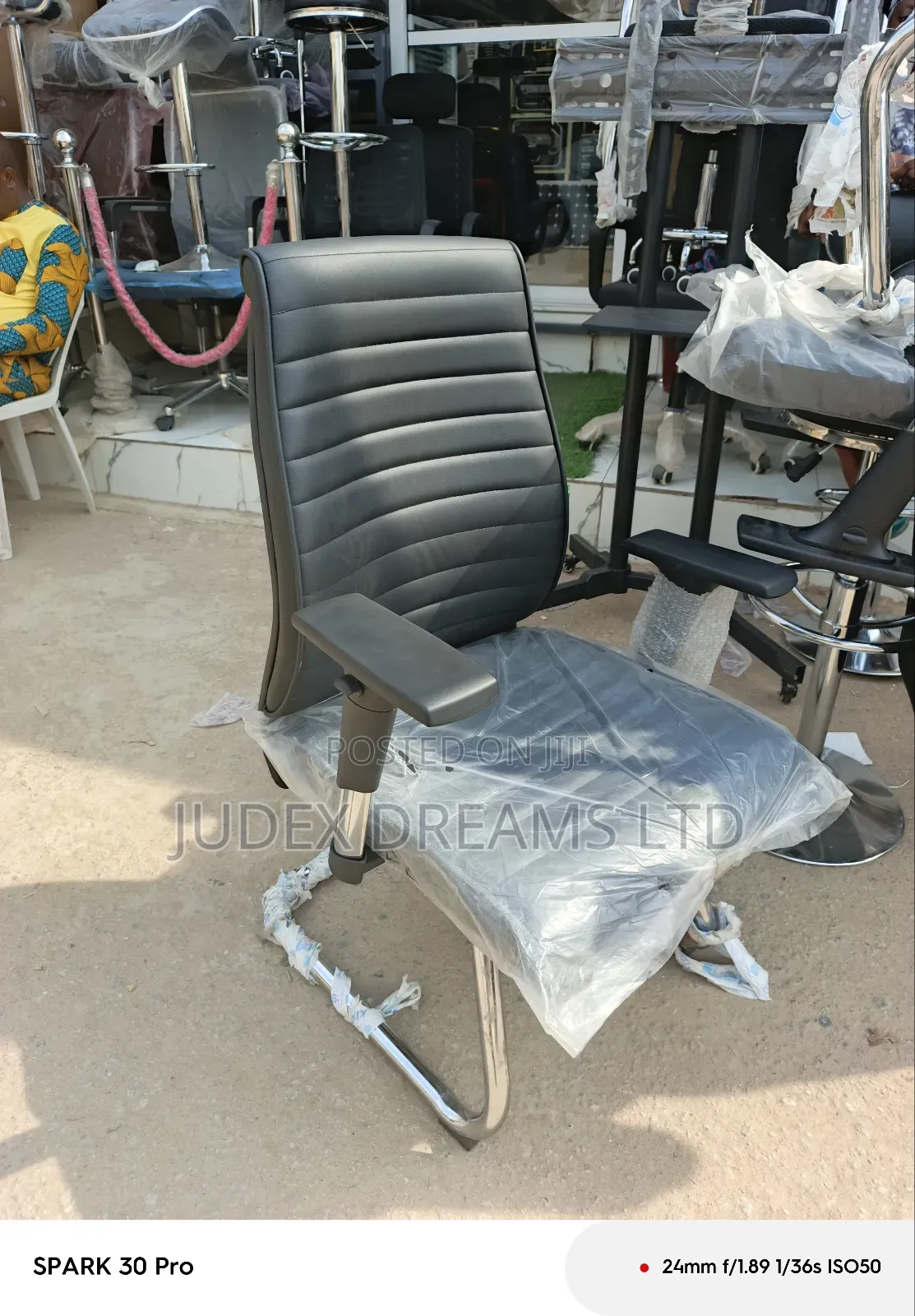 Executive Visitors Chair