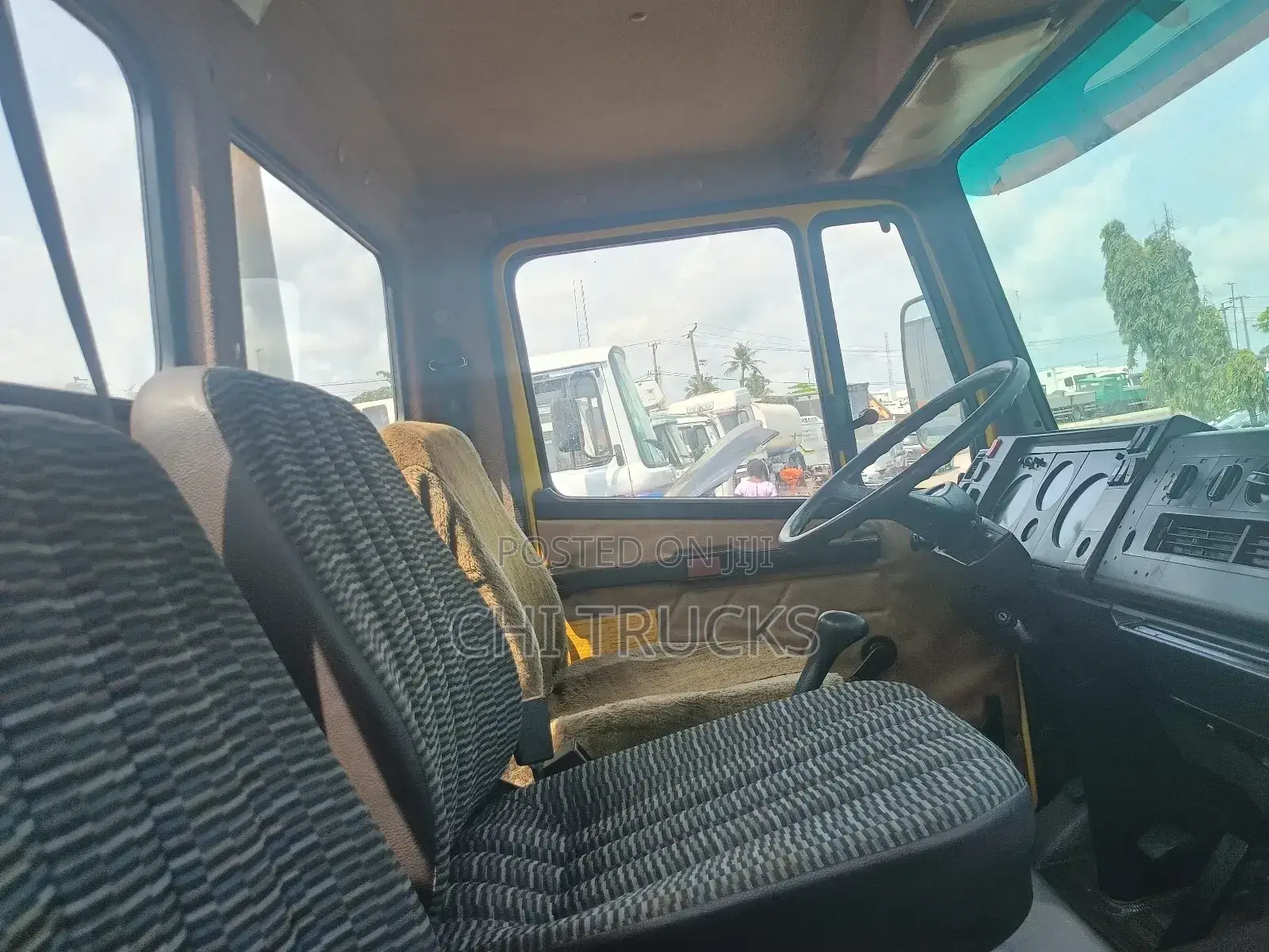 Mercedes Benz 1317 Hiab Truck