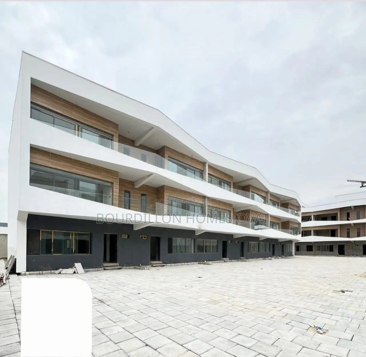 4bdrm Duplex in Ikate for sale