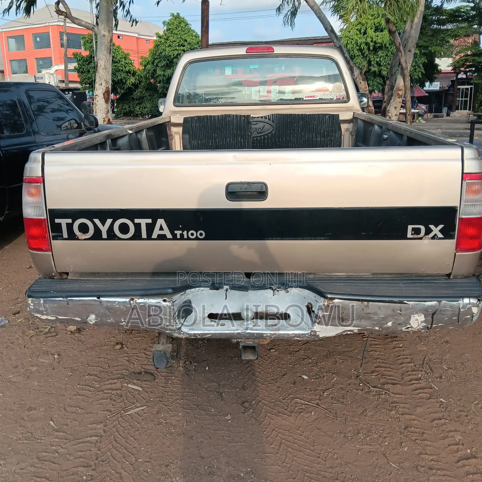 Toyota T100 SR5 4x4 Regular Cab 1993 Gold