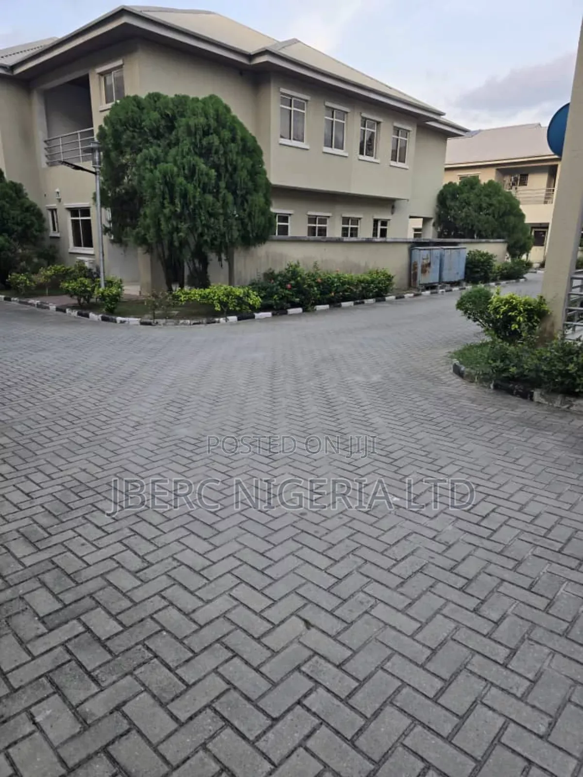 3bdrm Duplex in Sangotedo for sale