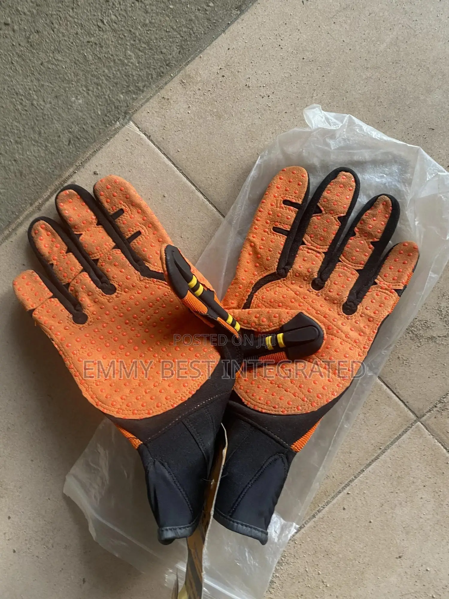 Kong Hand Glove