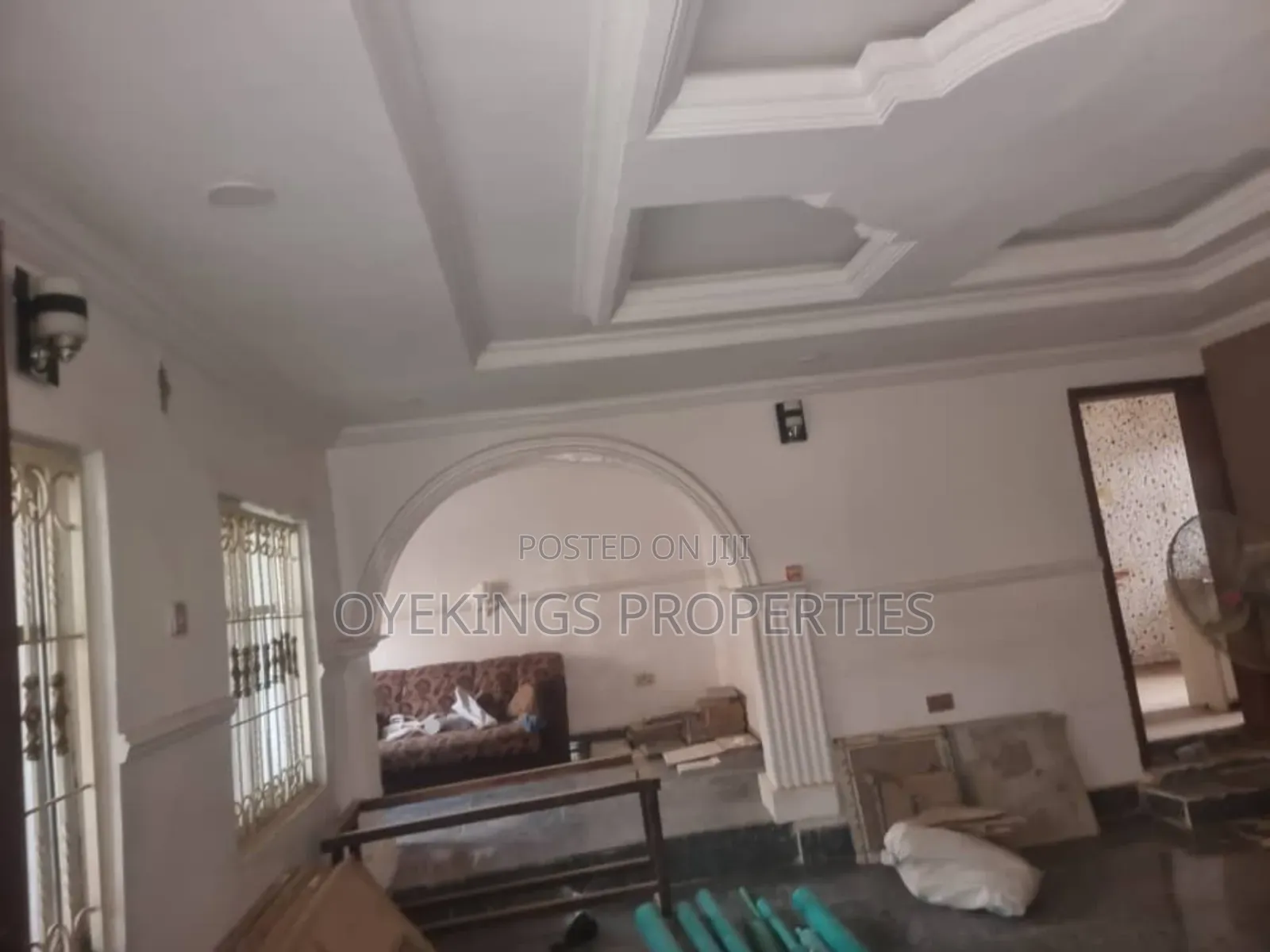 3bdrm Block of Flats in Erikalofi Akala Express for sale