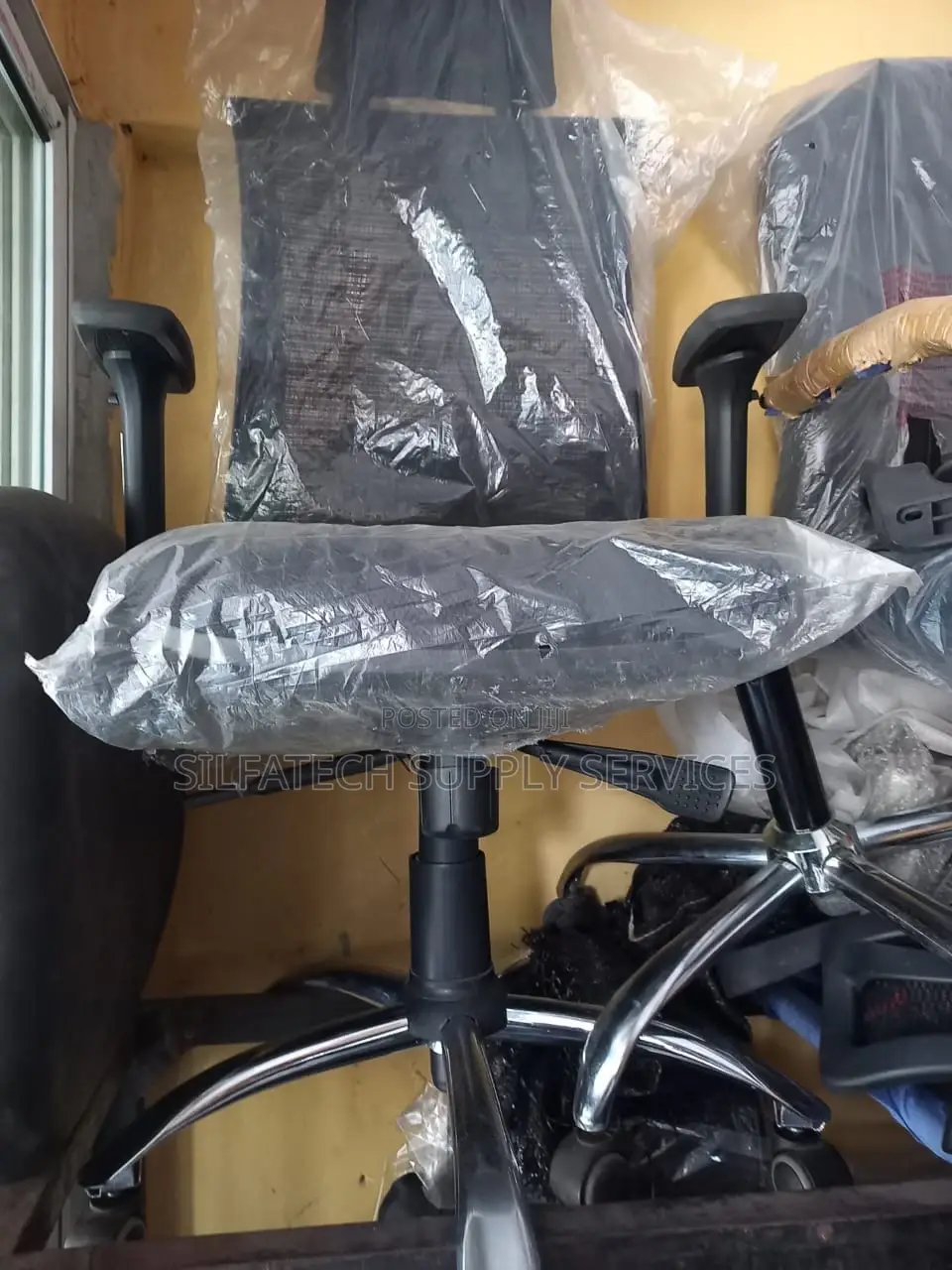 Best Of Its Kind Original Rolling Chair