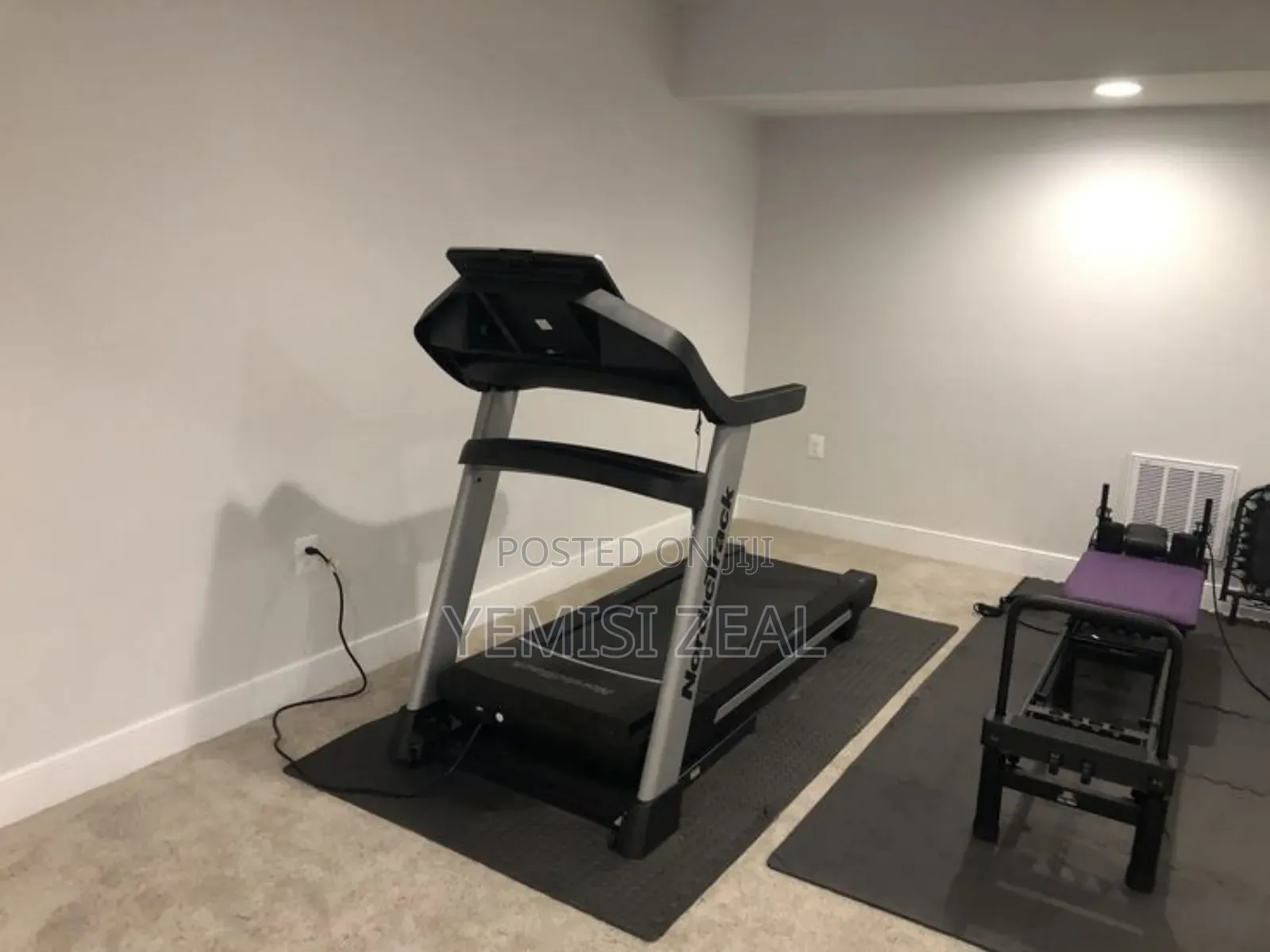 4hp Treadmill With 150kg User Weight