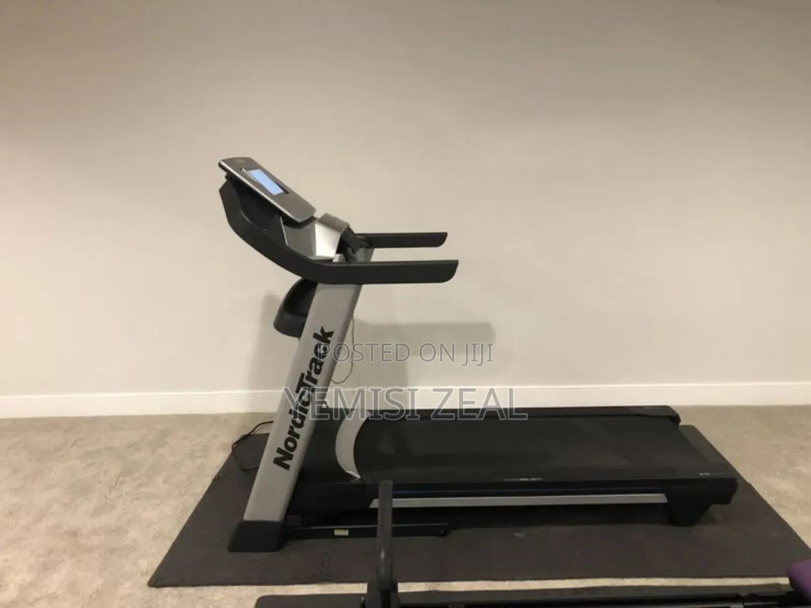 4hp Treadmill With 150kg User Weight