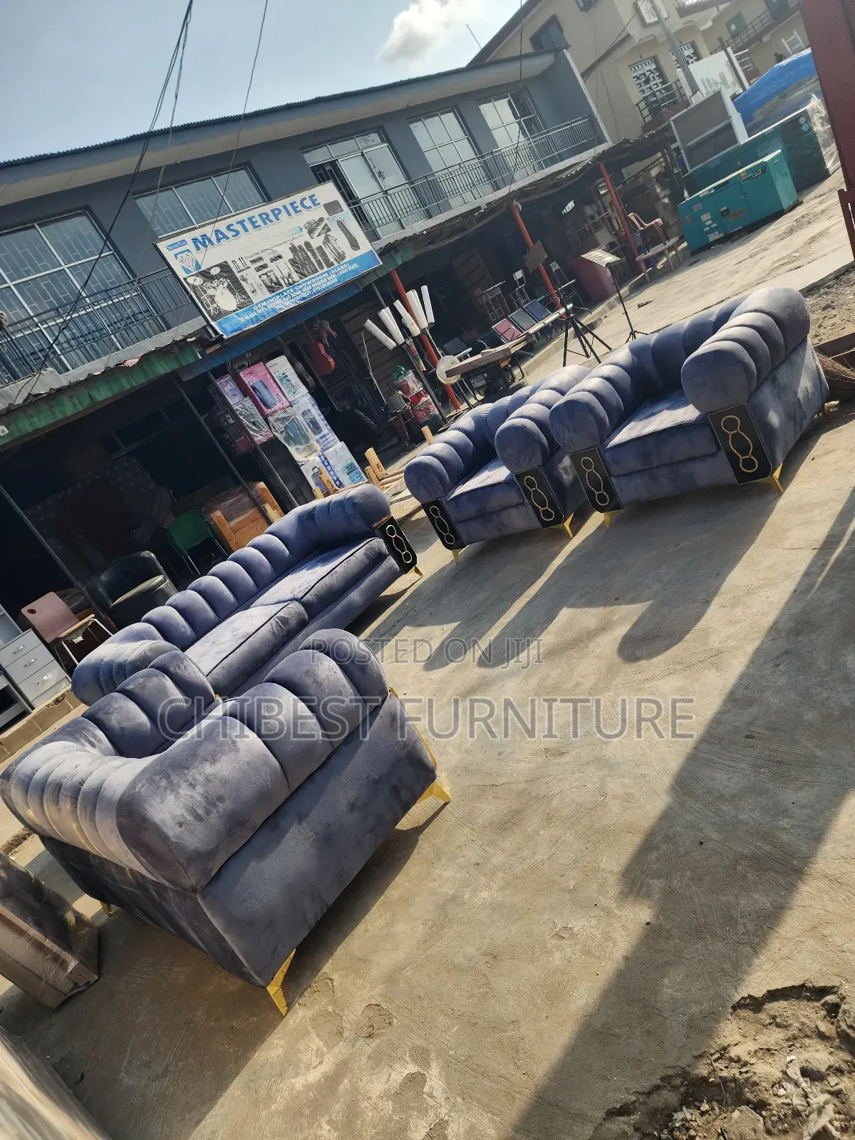Luxury Set of Sitting Room Sofa Couch.