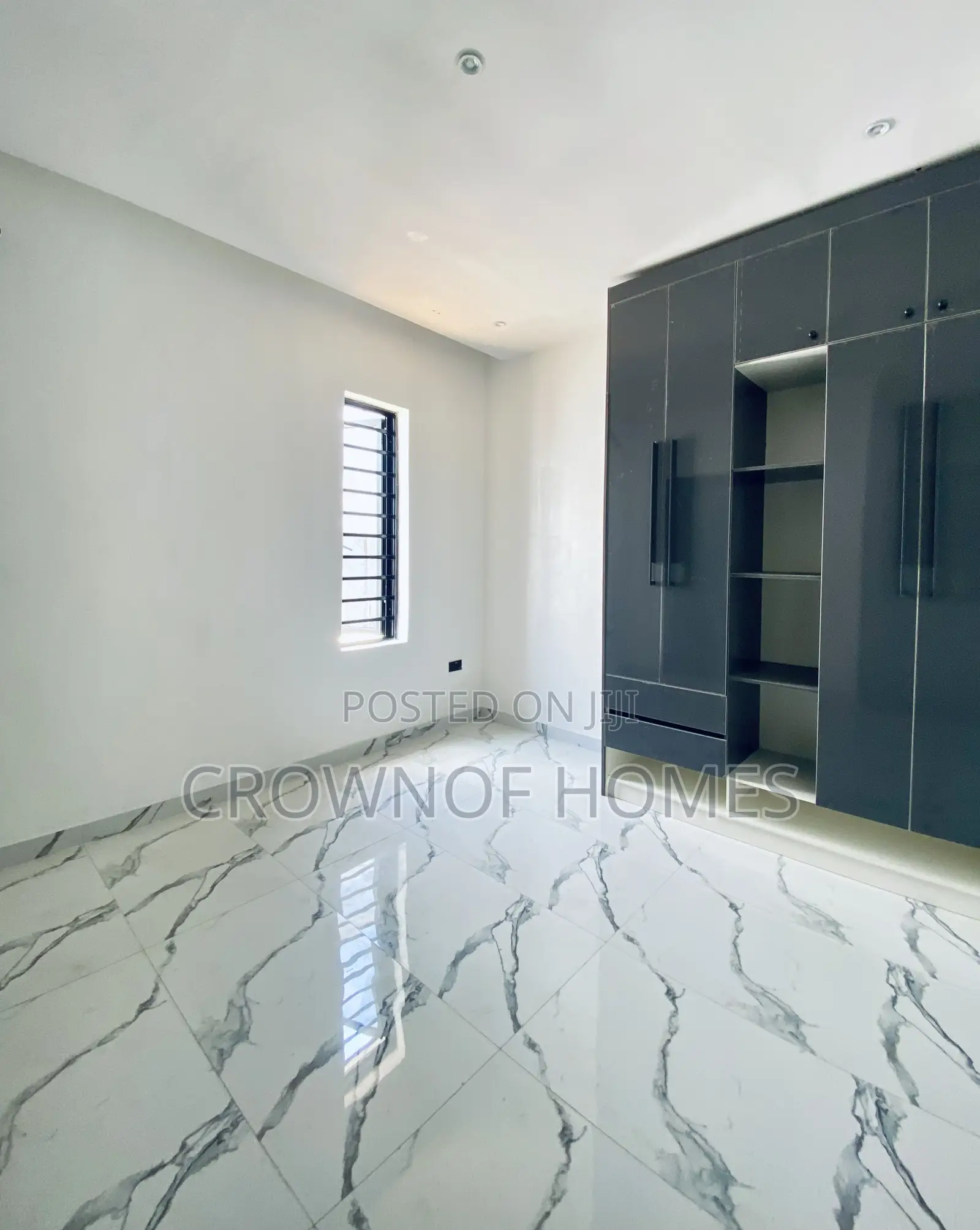 5bdrm Duplex in Megamound, Lekki for sale