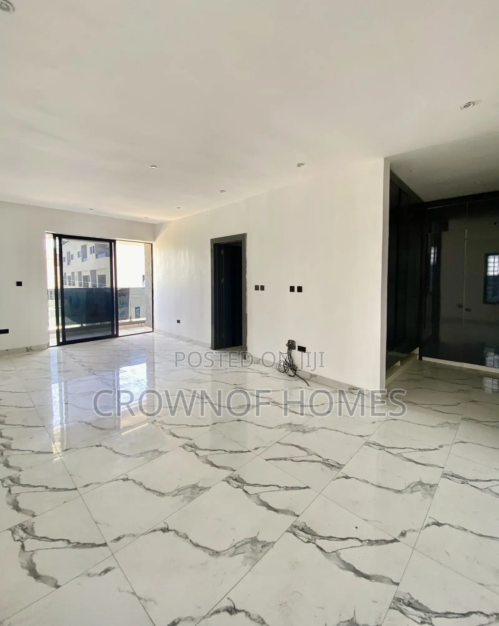5bdrm Duplex in Megamound, Lekki for sale