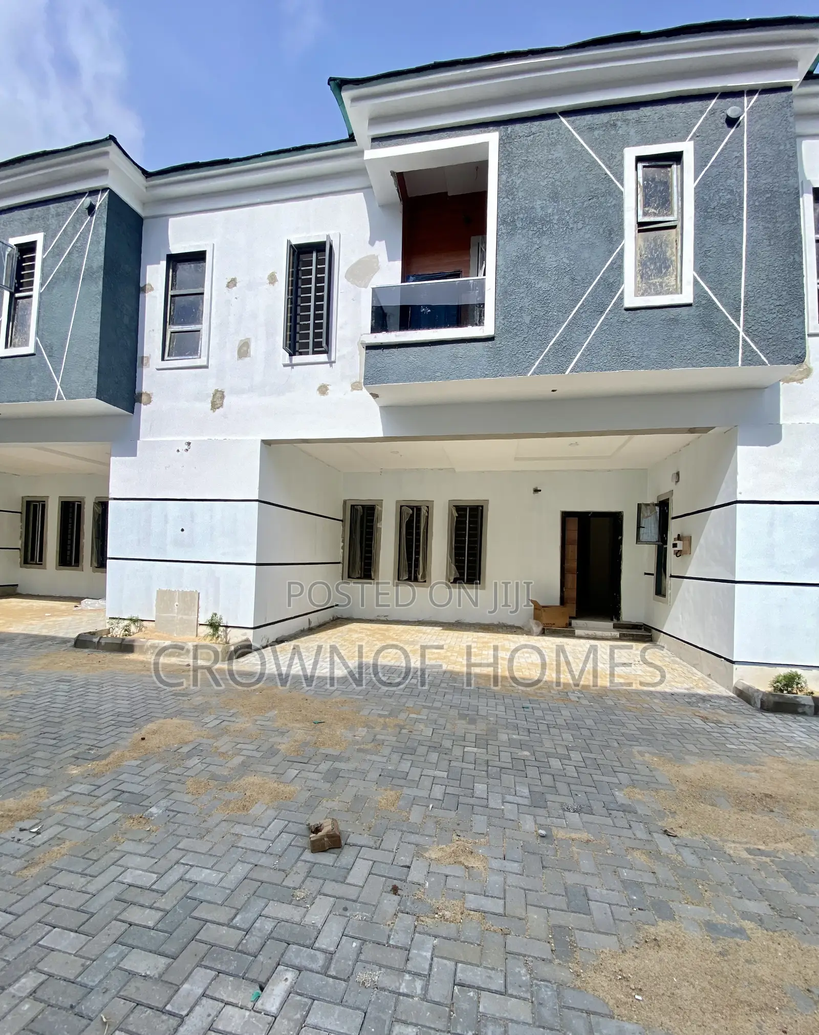 4bdrm Duplex in Lekki for sale