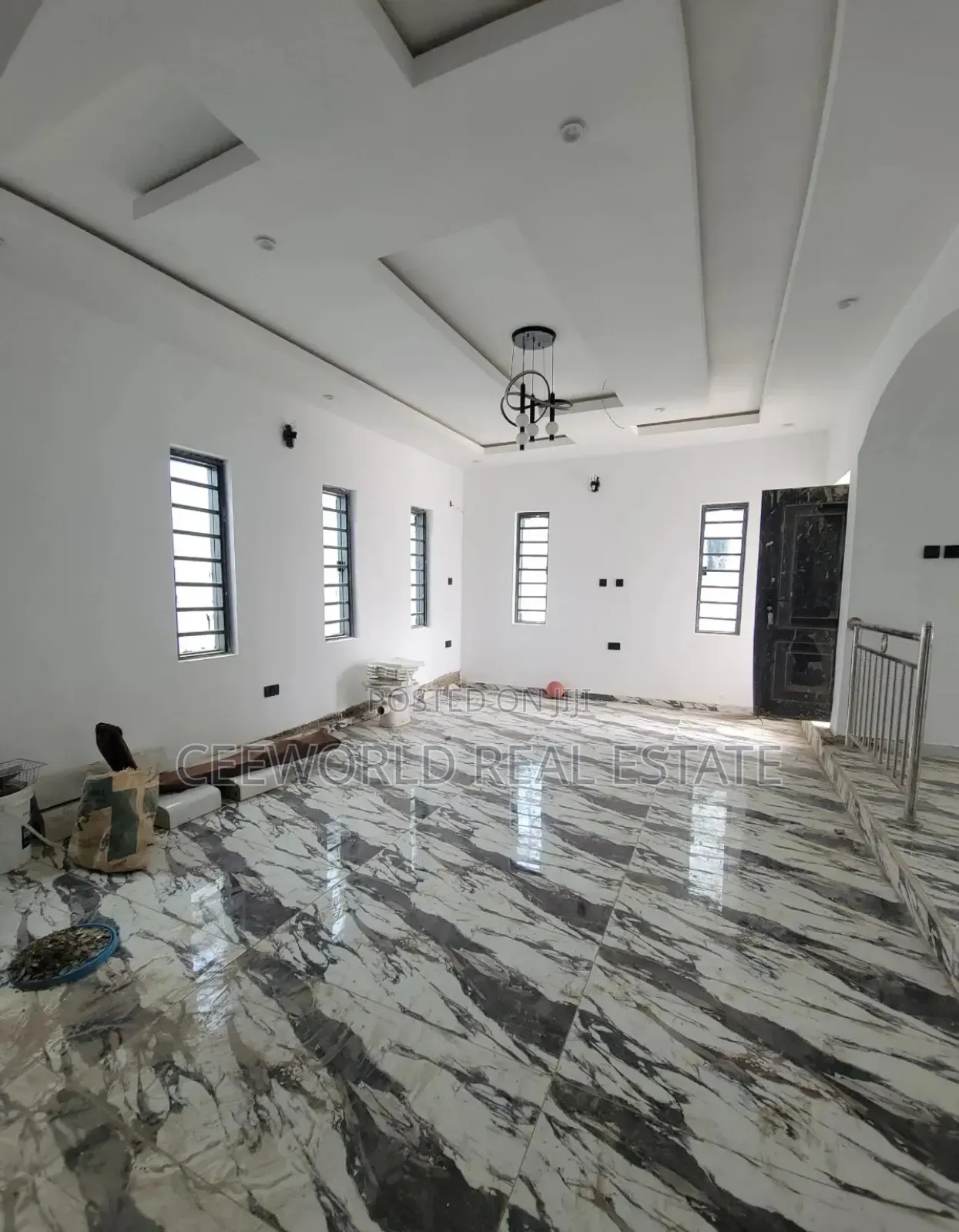 5bdrm Duplex in Kolapo Ishola Gra, Akobo for sale