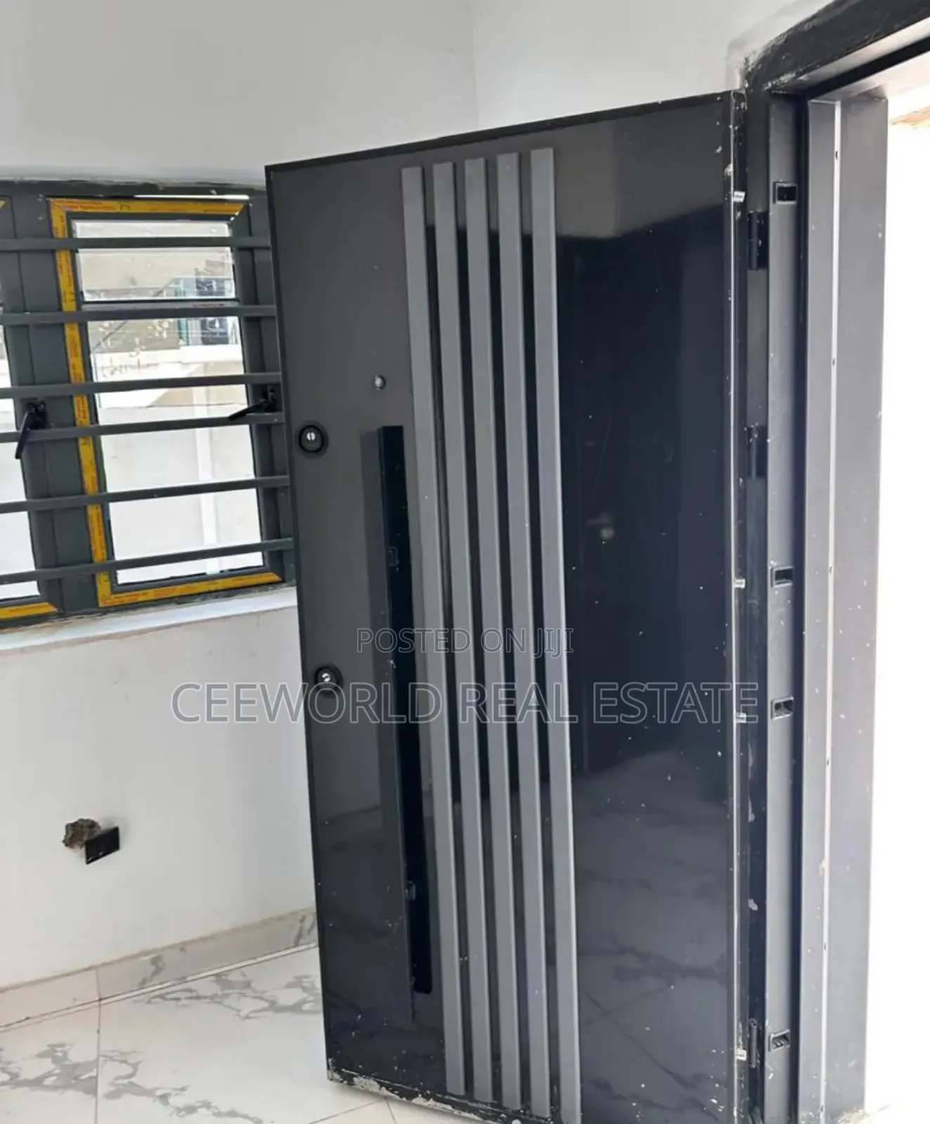 4bdrm Duplex in Purple Gate Estate for sale