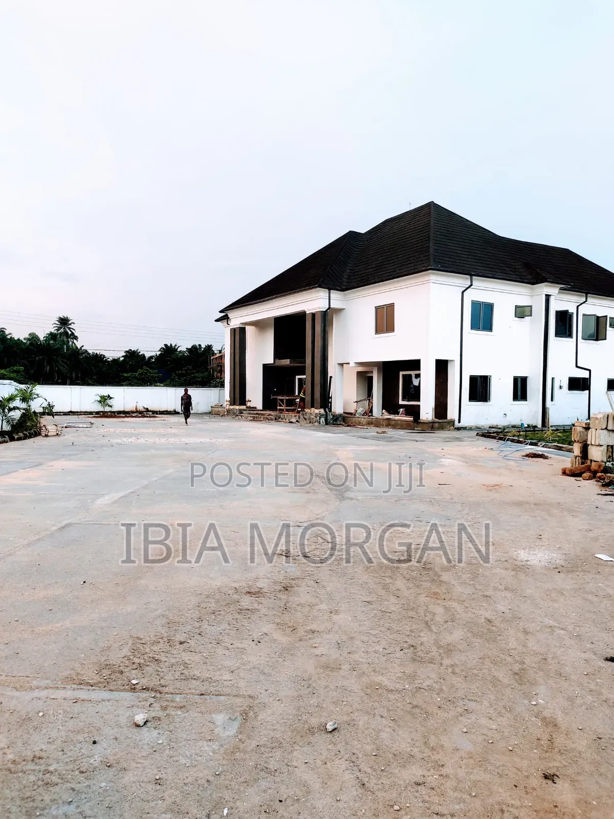 Furnished 6bdrm Duplex in Shelter Afrique, Uyo for sale