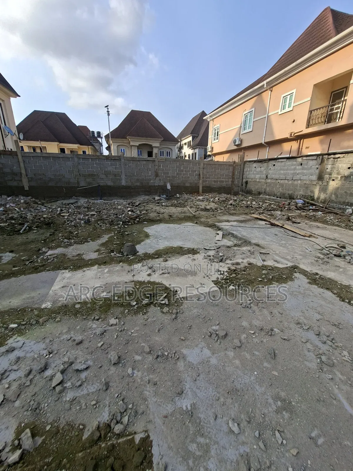 Dry Bareland in Greenfield Estate