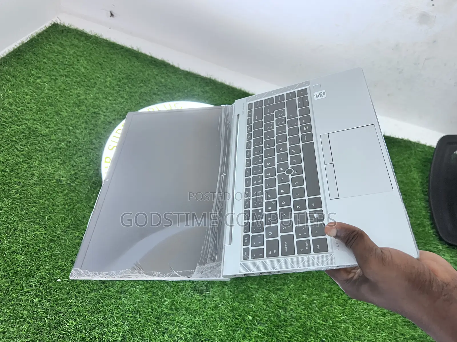 New Laptop HP EliteBook 840 G7 32GB Intel Core I7 SSD 512GB