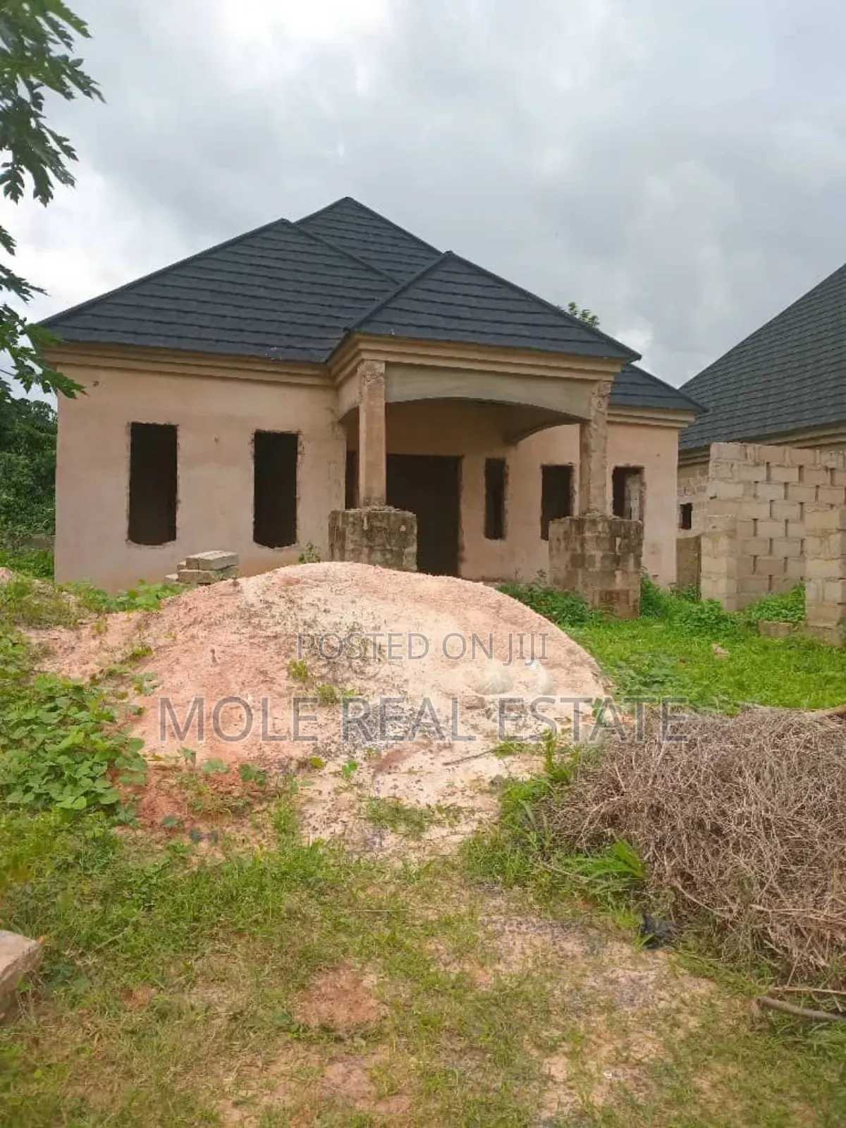 Half Plot Governors Rd With Structure Ikotun Alimosho