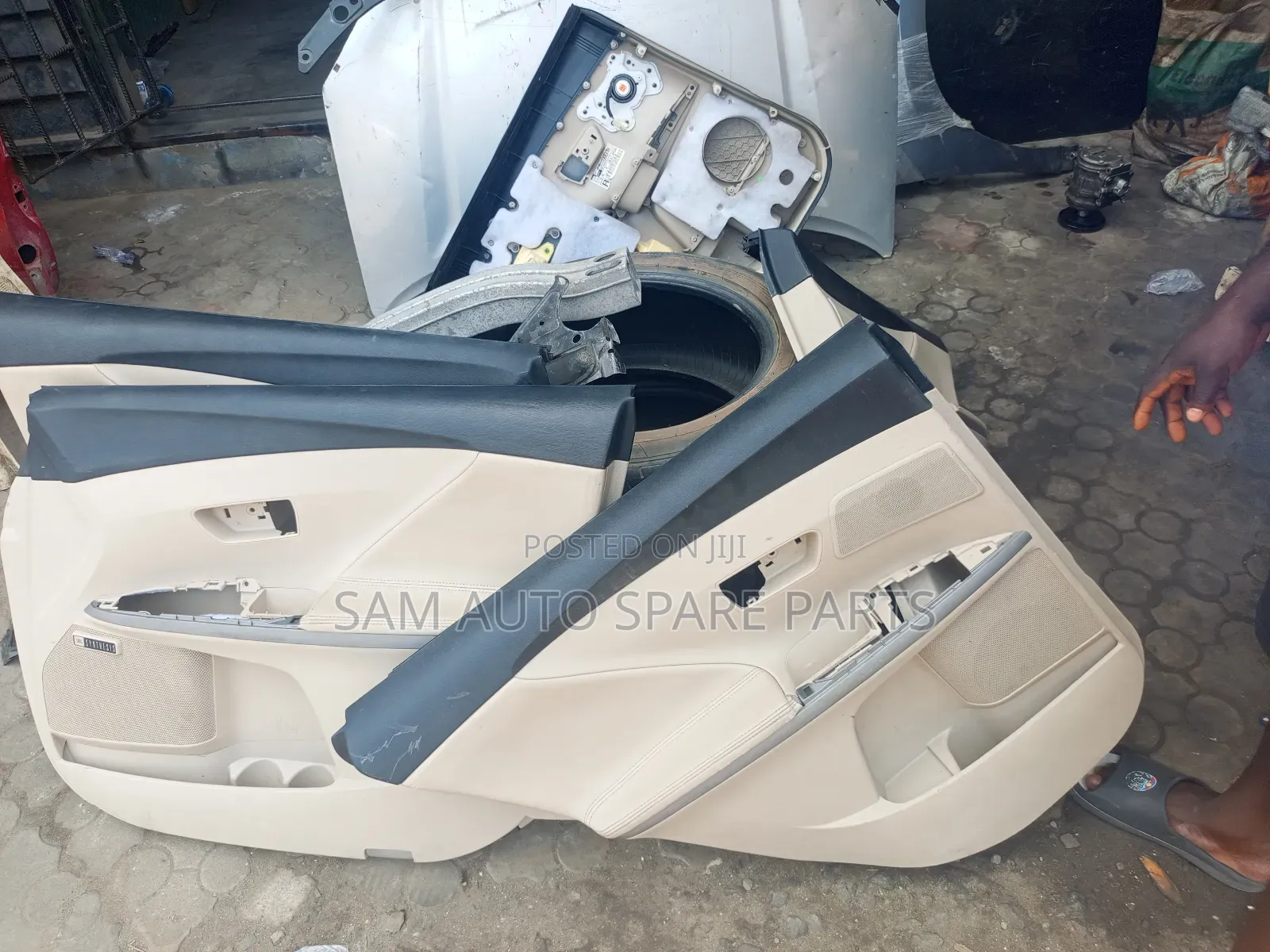 Toyota Venza Door Complete Set 2012 Model